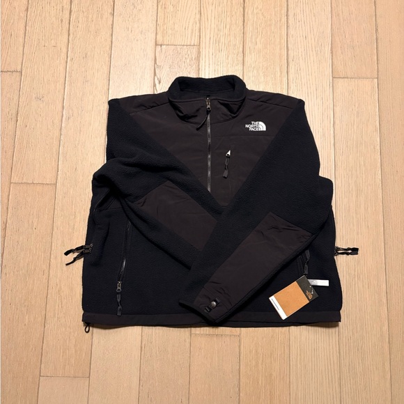 Women’s Retro Denali Jacket
More Info About - Picture 7 of 8